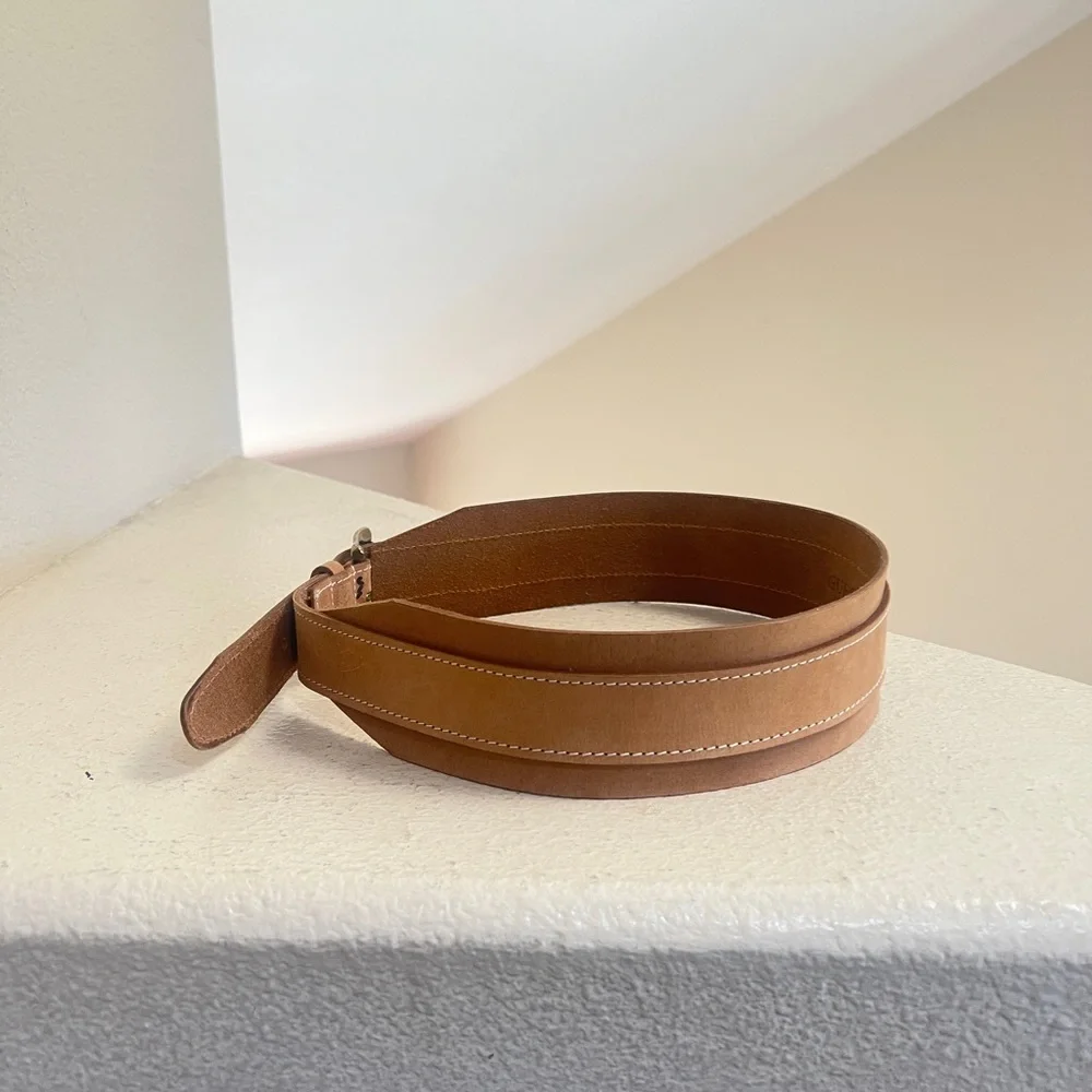 Guess tan leather wide‎ waist snatcher Belt Y2K boho women small retro western